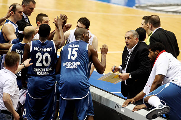 是充满悬念 是充满悬念