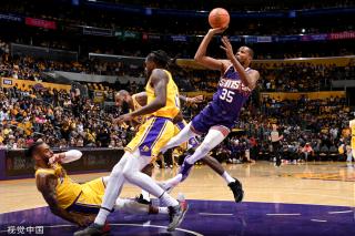 反差中的奋 反差中的奋