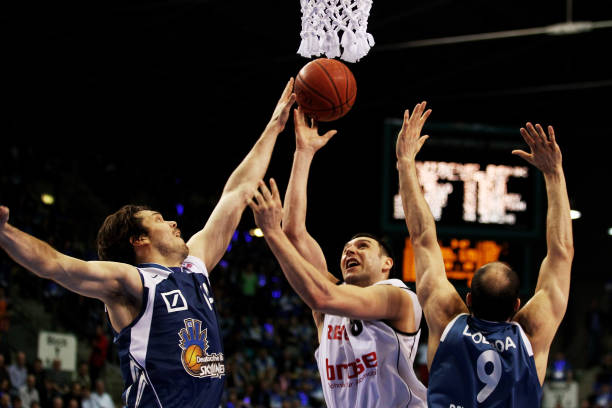 马丁内斯的 马丁内斯的