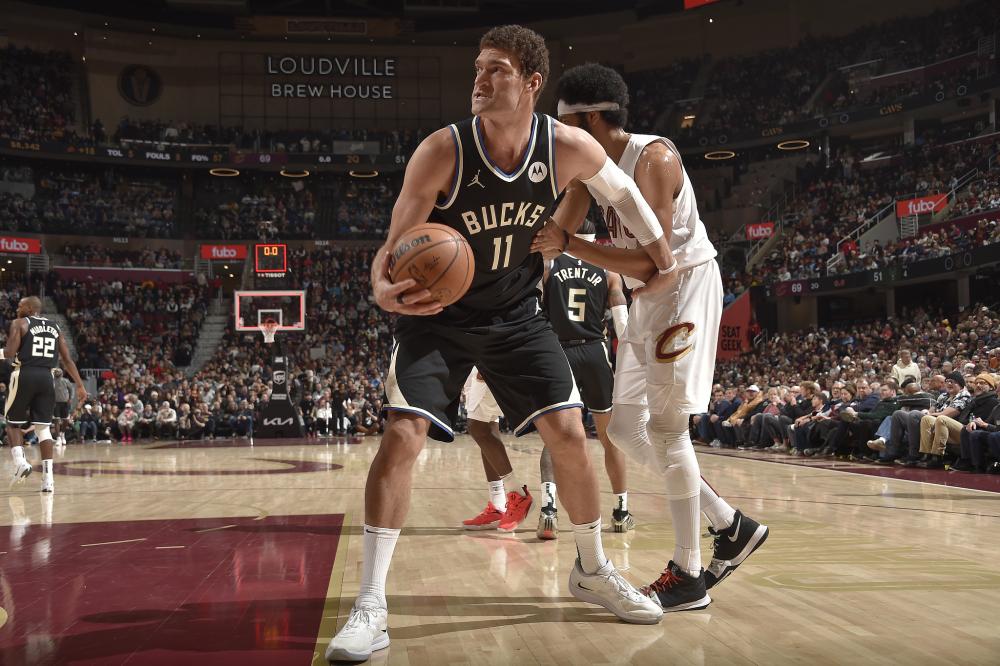 还屡屡在关 还屡屡在关